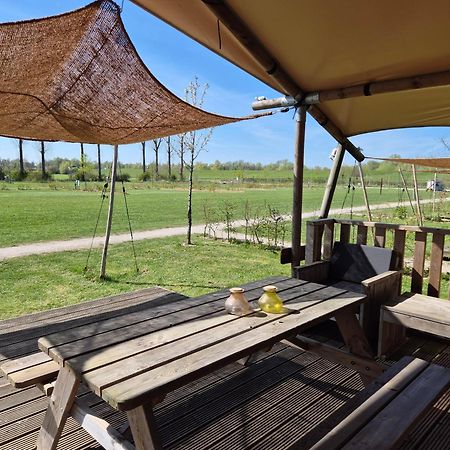 De Hazelaarshof Luxe Glampingtent Bij Natuurgebied De Millingerwaard Kekerdom المظهر الخارجي الصورة
