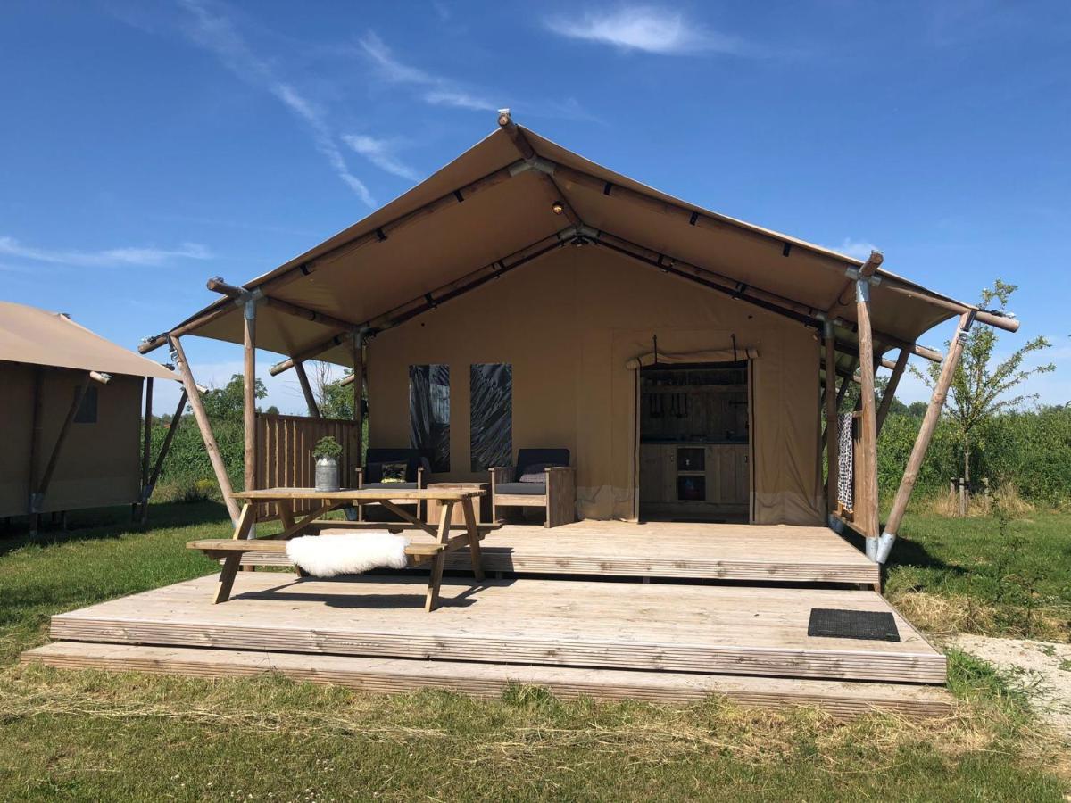 De Hazelaarshof Luxe Glampingtent Bij Natuurgebied De Millingerwaard Kekerdom المظهر الخارجي الصورة
